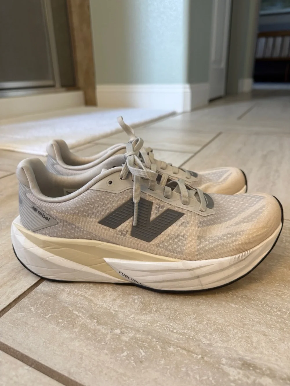 New Balance Fuelcell Rebel v5 running shoes - Picture 7 of 16